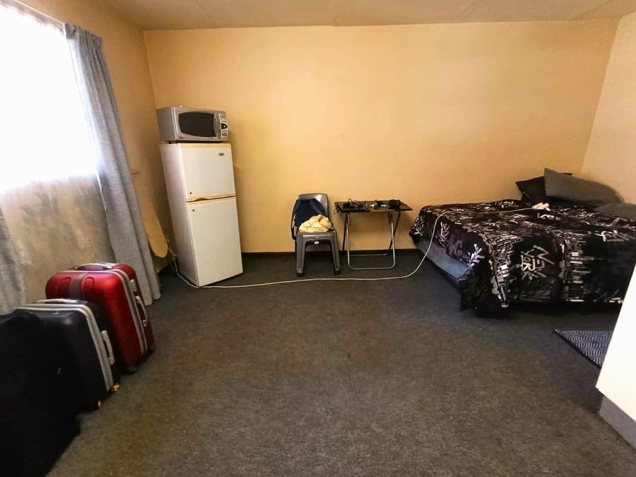 1 Bedroom Property for Sale in Willows Free State